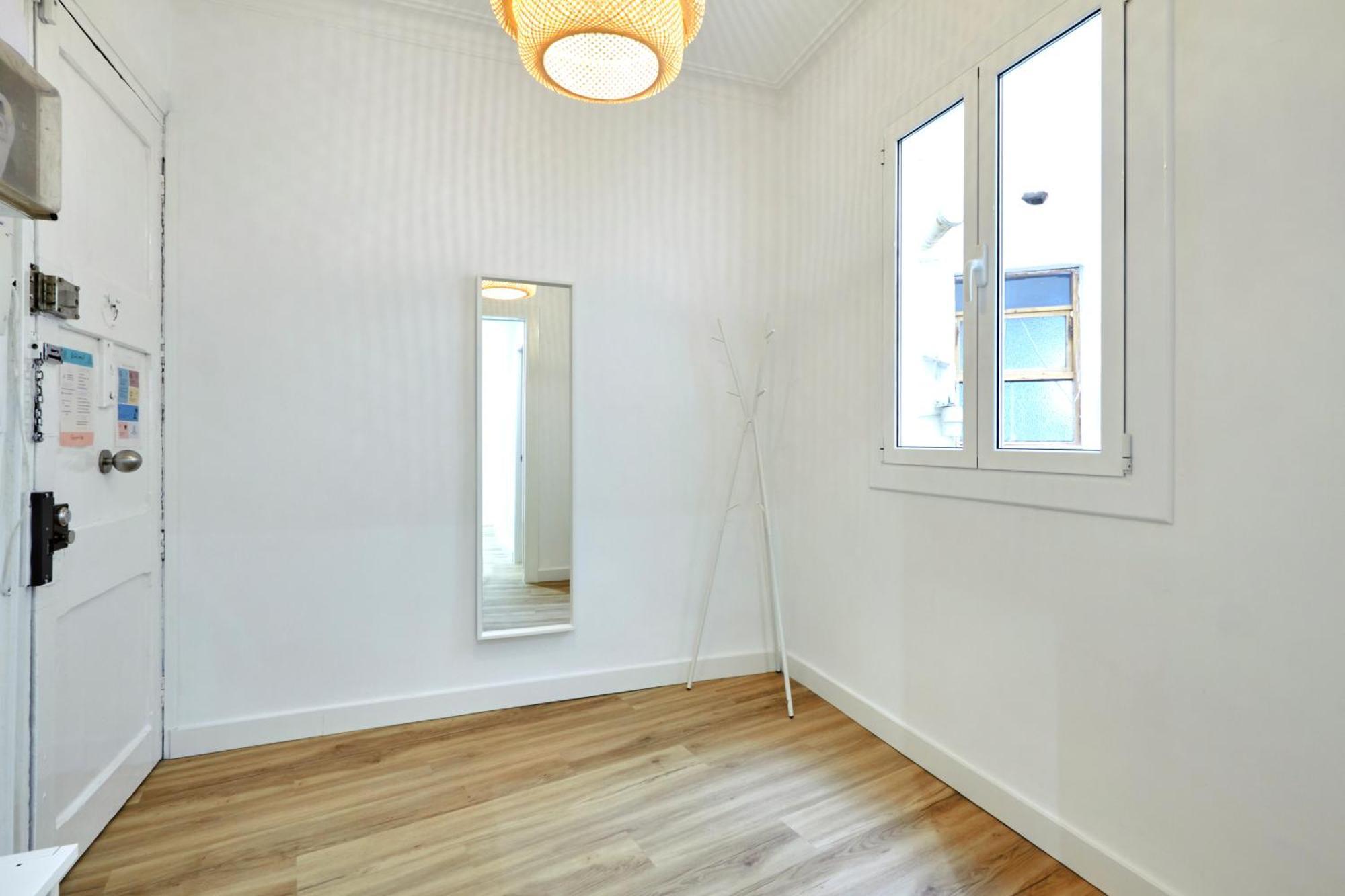 Comfortable Apartment Next To Apolo Theater Barcelona Exteriör bild